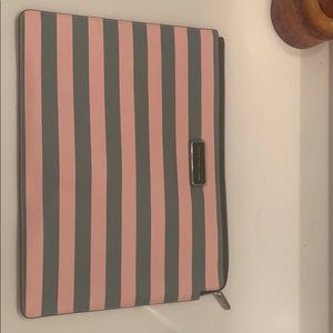 MBMJ laptop zipper carry